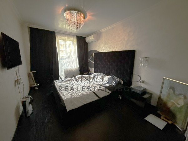 Luxury two -bedroom apartment! Karshiyaka!