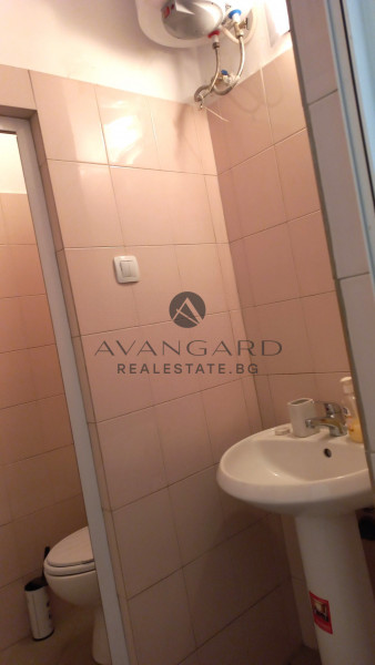 ТОП ЛОКАЦИЯ !!! МАГАЗИН С ЛИЦЕ КЪМ ГЛАВЕН БУЛЕВАРД !!! КЮЧУК ПАРИЖ !!!