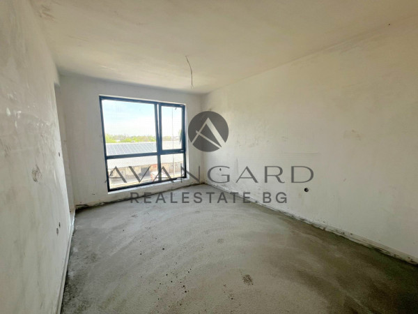 АКТ 14! ПРОСТОРЕН ТРИСТАЕН