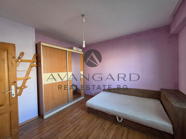 Двустаен РЕАЛНА КВАДРАТУРА