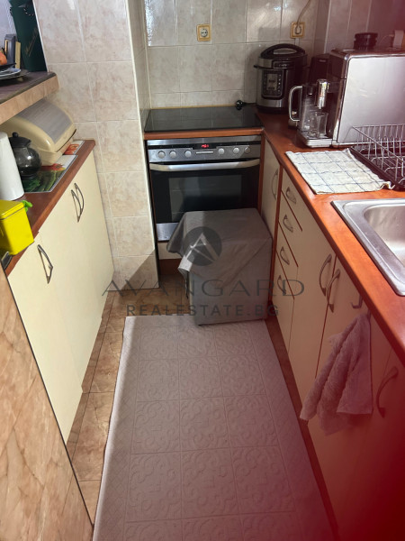 FURNISHED three-room apartment / Marasha