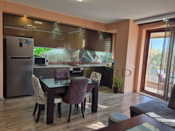 ТРИСТАЕН обзаведен / Марица Гардънс