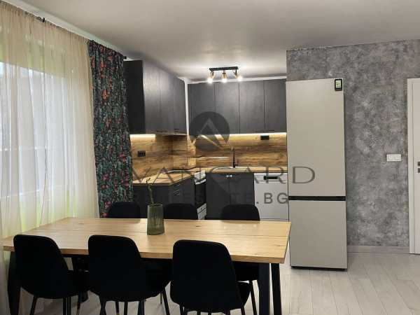 ТРИСТАЕН ОБЗАВЕДЕН АПАРТАМЕНТ! КЮЧУК ПАРИЖ!