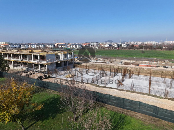 Нова луксозна сграда / Беломорски