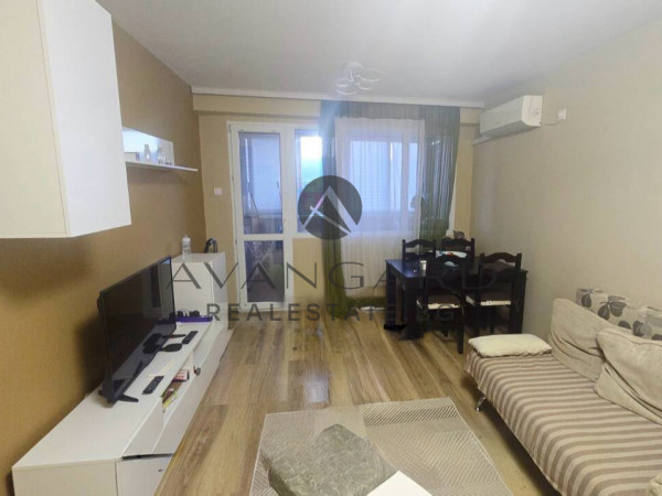 Обзаведен двустаен м-н Слънчеви лъчи