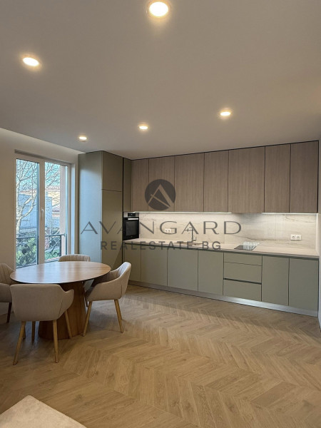 ДВУСТАЕН ОБЗАВЕДЕН! СМИРНЕНСКИ!