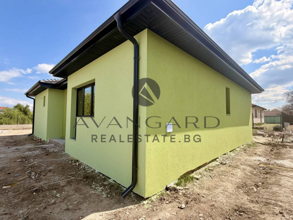 Едноетажна къща / Скутаре