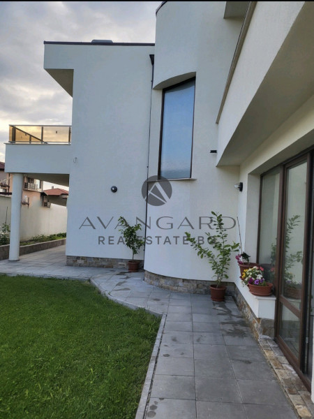 SINGLE-FAMILY HOUSE IN BELASHTICSA VILLAGE