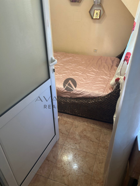 FURNISHED three-room apartment / Marasha