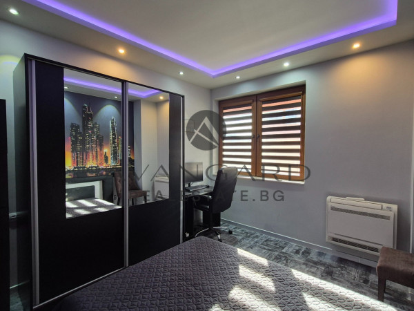 ТРИСТАЕН обзаведен / Марица Гардънс