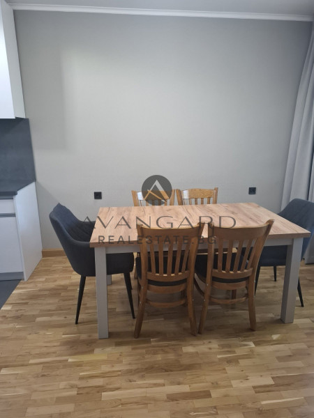 ЛУКСОЗЕН ЧЕТИРИСТАЕН С ВЪЗМОЖНОСТ ЗА ГАРАЖ !