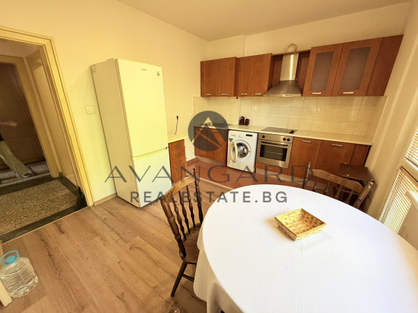 THREE-ROOM APARTMENT WITH PARKING SPACE NEAR PU