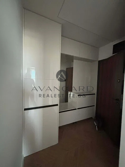 АКТ 16! Обзаведен тристаен ТРАКИЯ