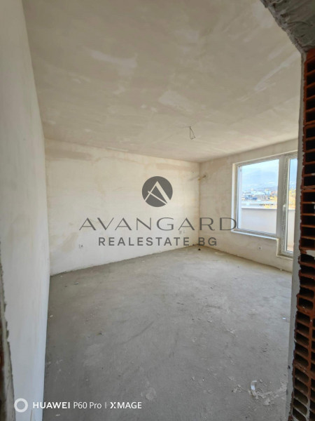 THREE-ROOM APARTMENT WITH THE POSSIBILITY OF A PARKING SPACE!