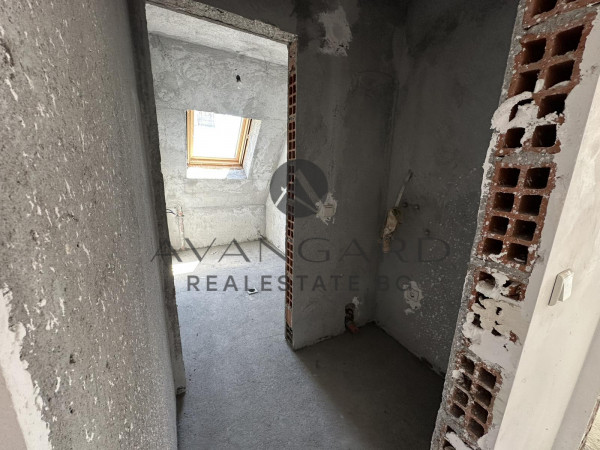 Two bedroom apartment with Act 16! Marasha!