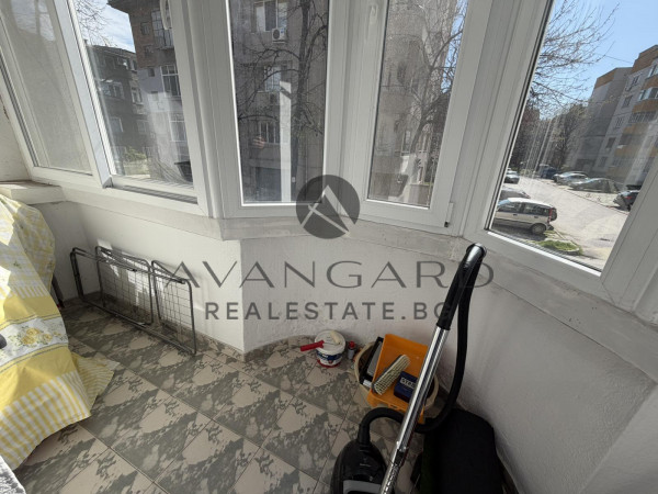 ЧЕТИРИСТАЕН + ДВУСТАЕН + ДВЕ ПАРКОМЕСТА АВТОГАРА РОДОПИ