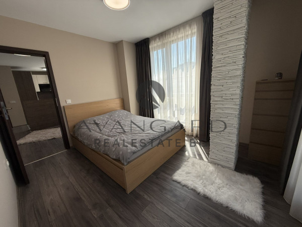 ТРИСТАЕН ОБЗАВЕДЕН! КЪРШИЯКА!