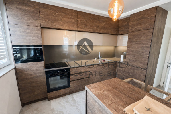 Луксозен двустаен / Кършияка