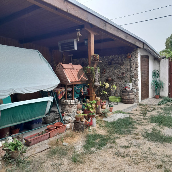 Two-storey HOUSE GAGANICA