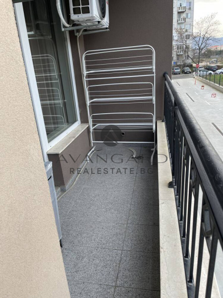 ТРИСТАЕН ОБЗАВЕДЕН АПАРТАМЕНТ! КЮЧУК ПАРИЖ!