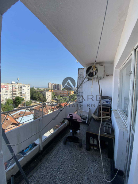 One -bedroom with three separate rooms / sunrise