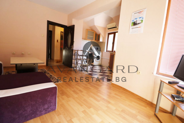 TWO-ROOM APARTMENT FULLY FURNISHED + PARKING SPACE