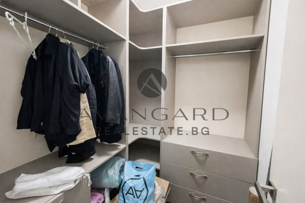 Луксозен двустаен / Кършияка