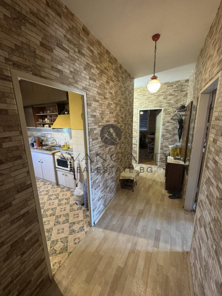 PLOVDIV CENTER !!! THREE-ROOM APARTMENT!!! REAL SQUARE !!! FREE PARKING!!!