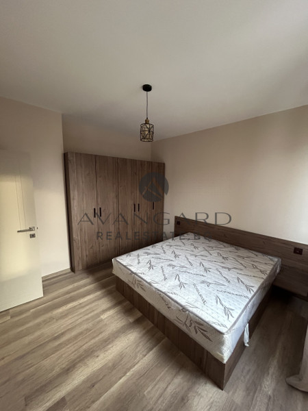 Обзаведен тристаен Кючук Париж