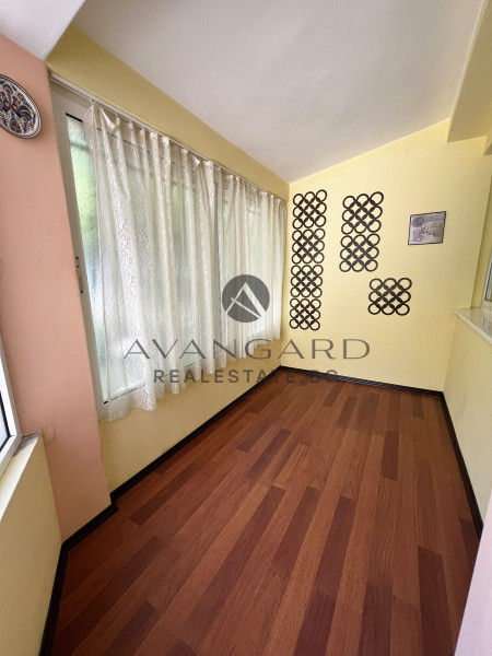 A renovated two -bedroom apartment in Karshiyaka