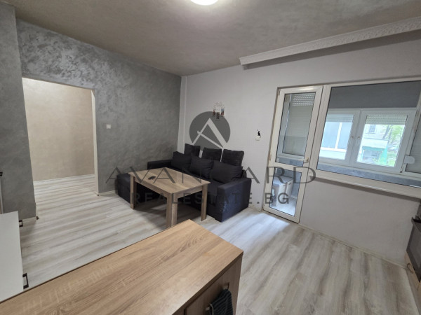 ЕКСКЛУЗИВНО!!! ТРИ ОТДЕЛНИ СТАИ !!! ОБЗАВЕДЕН/ТРАКИЯ !!!