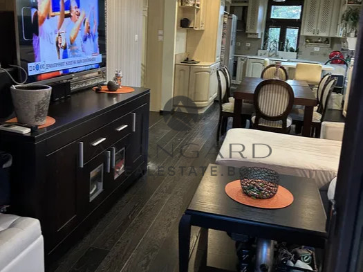 КЪЩА С ГАРАЖ В СТАРИЯ ГРАД