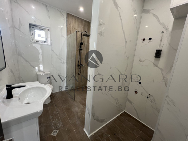 Етаж от Къща / Гагарин