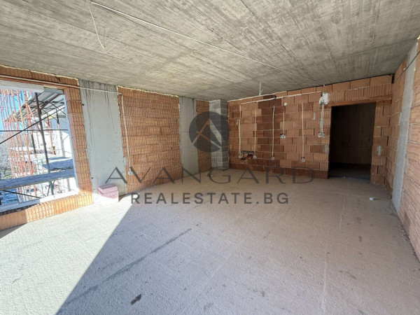 FOUR BEDROOM NEAR YOUTH HILL!