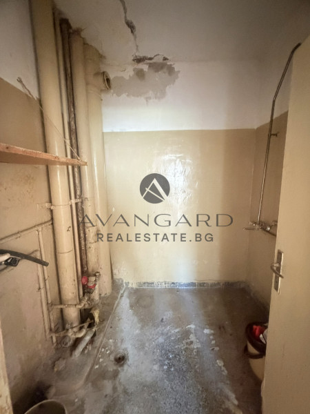 ТРИСТАЕН АПАРТАМЕНТ С  РЕАЛНА КВАДРАТУРА