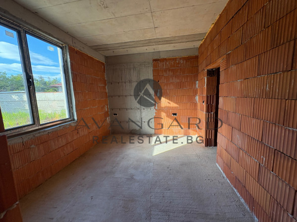 TWO TWIN HOUSES WITH ACT 14