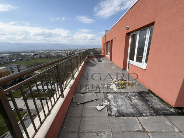 ПРЕД АКТ 16! Тристаен ТРАКИЯ ПОЛИКЛИНИКАТА