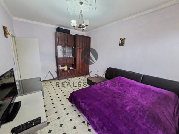 ТРИ ОТДЕЛНИ СТАИ !!! ОБЗАВЕДЕН/ТРАКИЯ/ДО ТЦ ФОРУМ !!!