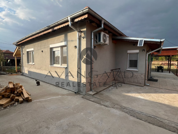 FULLY FURNISHED HOUSE WITH GARAGE IN MOMINO VILLAGE