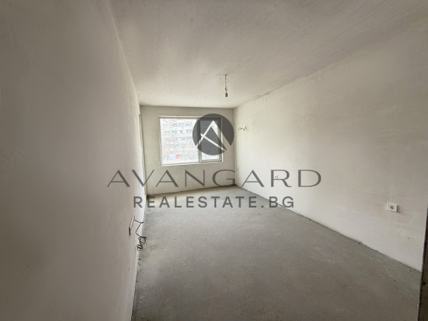 Двустаен с Паркомясто