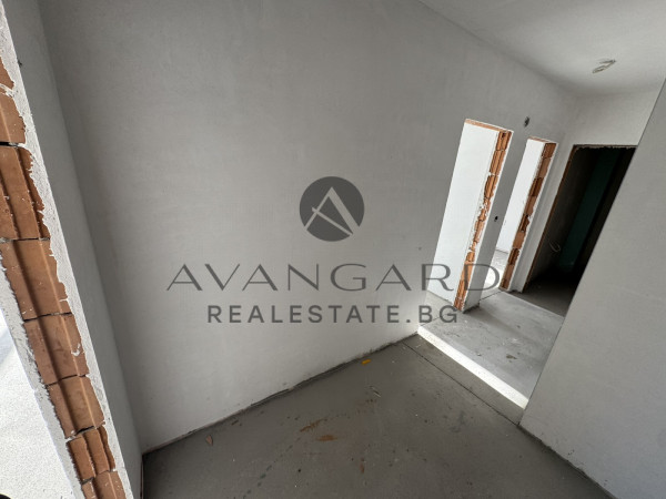 ACT 15 !!! THREE-ROOM APARTMENT!!! CENTER EAST !!!