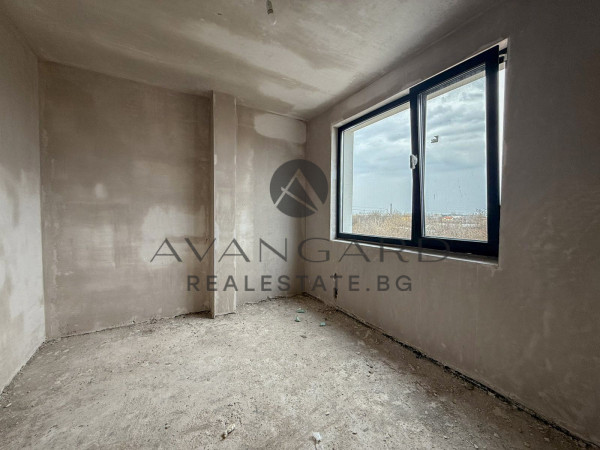 HOUSE WITH YARD AND GARAGE! BELOMORSKI