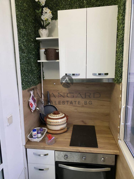 ДВУСТАЕН ОБЗАВЕДЕН! МАРАША!