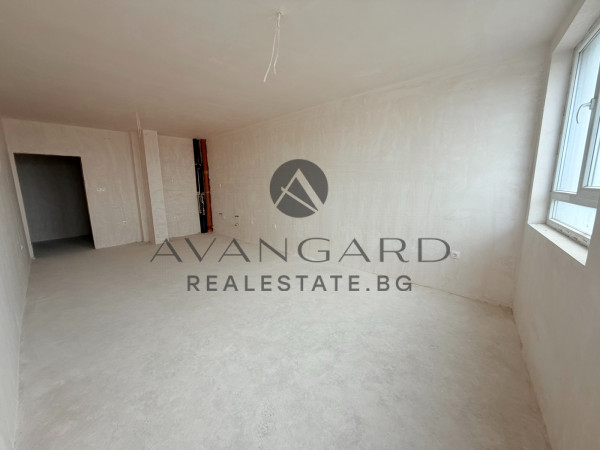 ИЗГОДЕН ТРИСТАЕН С АКТ 16 !!