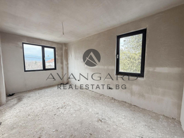 HOUSE WITH YARD AND GARAGE! BELOMORSKI