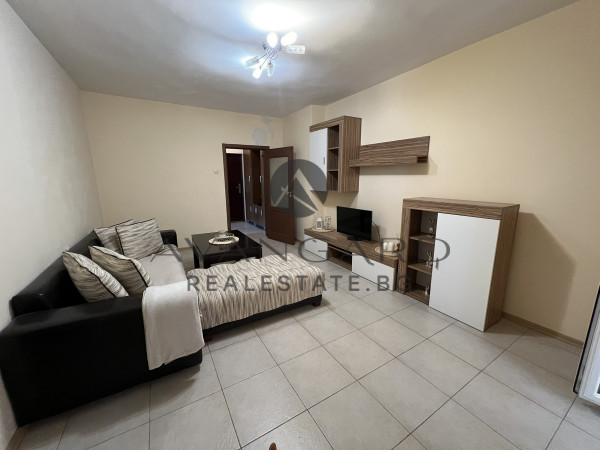 Exclusive! Dotted two -bedroom apartment