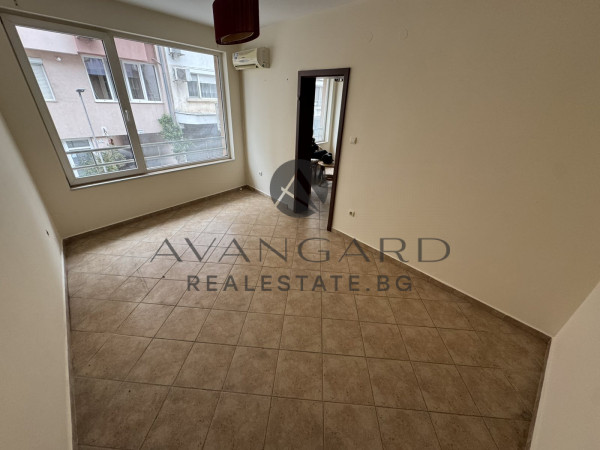 ТРИСТАЕН АПАРТАМЕНТ !!! НОВОТЕЛА !!! ГАРАЖ ВКЛЮЧЕН В ЦЕНАТА !!!