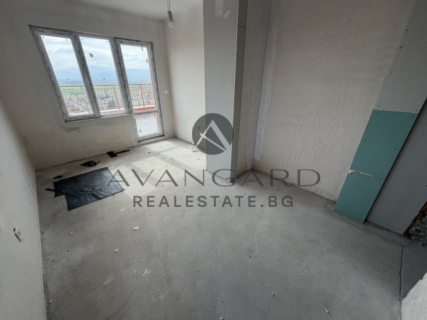 ПРЕД АКТ 16! Тристаен ТРАКИЯ ПОЛИКЛИНИКАТА