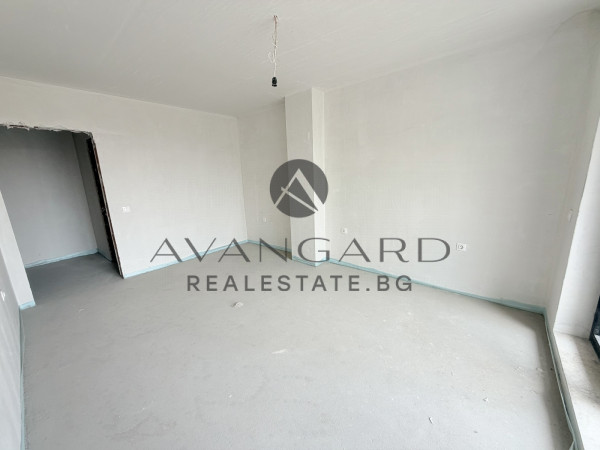 FOUR-BEDROOM APARTMENT NEAR ROWING CANAL