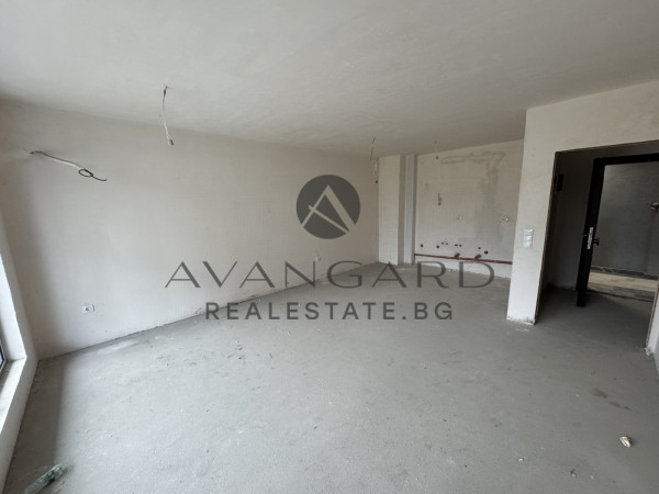 ДВУСТАЕН АКТ 16! ВЕРАНДА И СОБСТВЕН ДВОР!